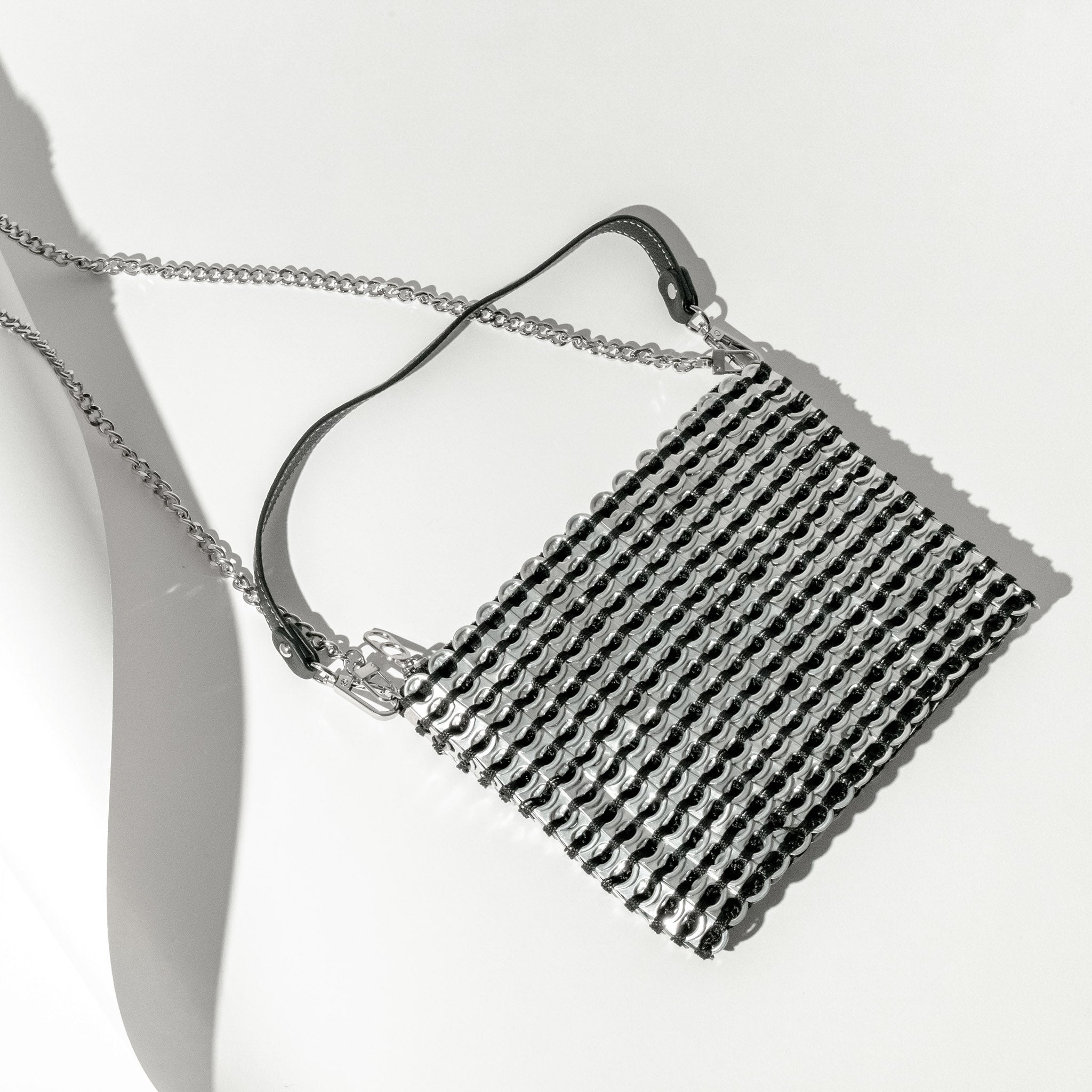 Chain Strap Purse 'Lenilda' Chainmail Bag from Pop Tabs - Escama Black | Escama Studio